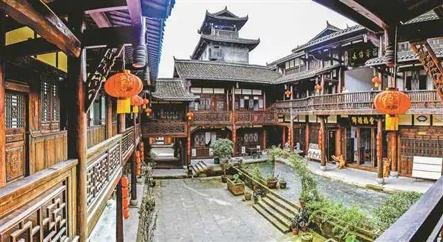阴暗森林